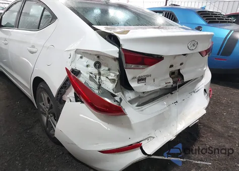 2017 Hyundai Elantra Se z USA, uszkodzony, nr VIN 5NPD84LF6HH054211